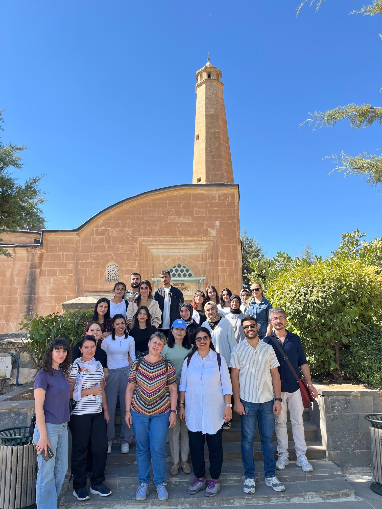 Coğrafya Bölümünde 1. Sınıf Öğrencileriyle Oryantasyon Kapsamında Arazi Çalışması Gerçekleştirildi